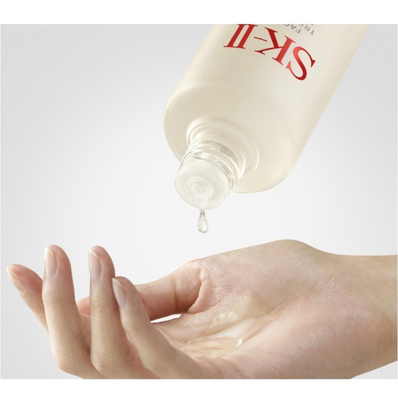 SK-II Facial Treatment Essence Pitera for Dark Spot & Fine Lines Essence - Picture 3 of 4